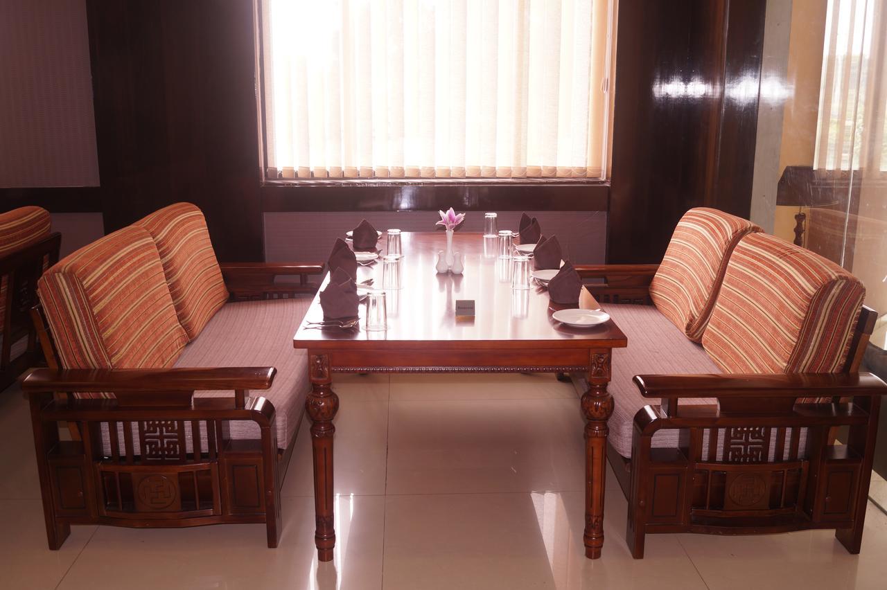 Hotel Kamlesh Continental Angul Exterior foto