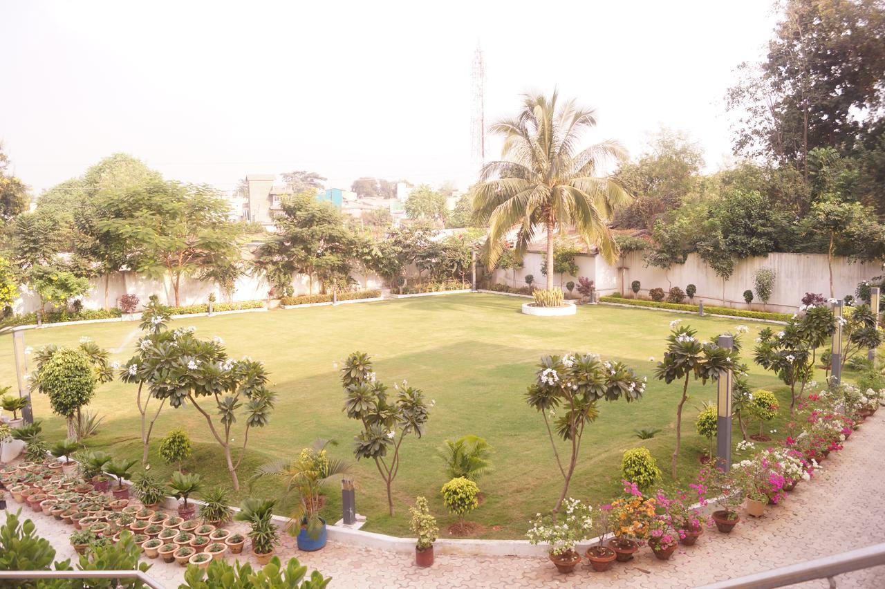 Hotel Kamlesh Continental Angul Exterior foto