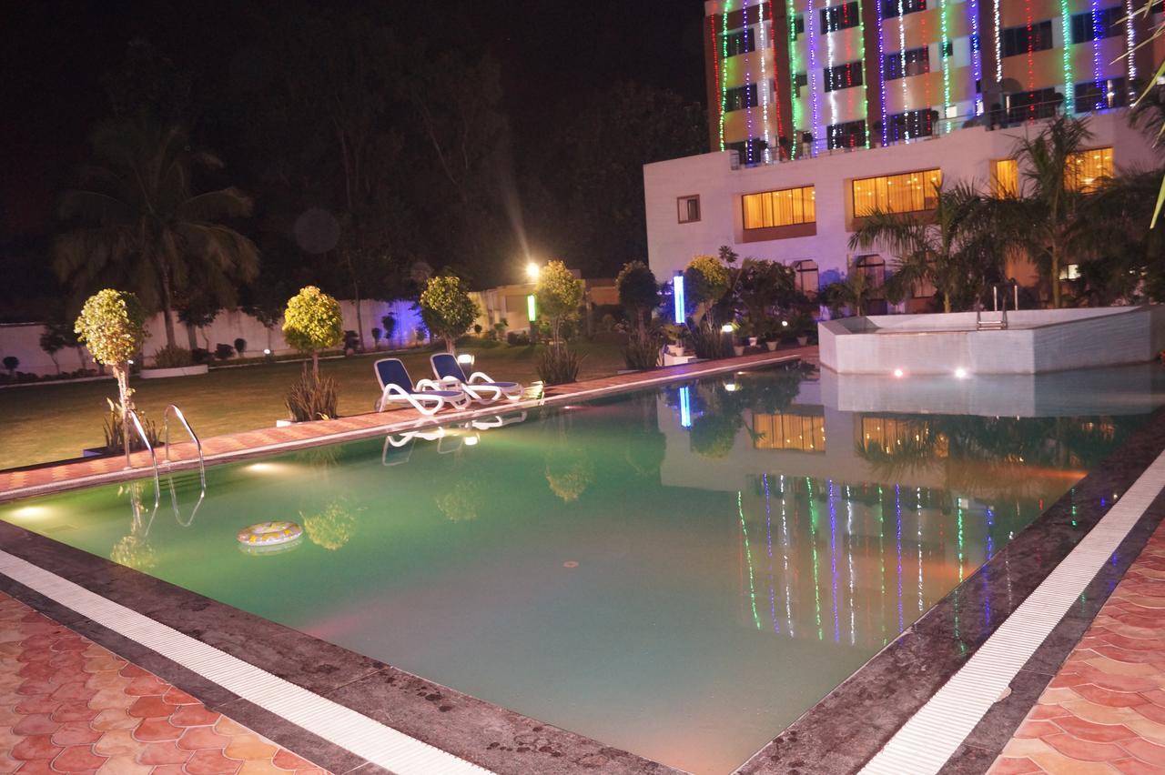 Hotel Kamlesh Continental Angul Exterior foto
