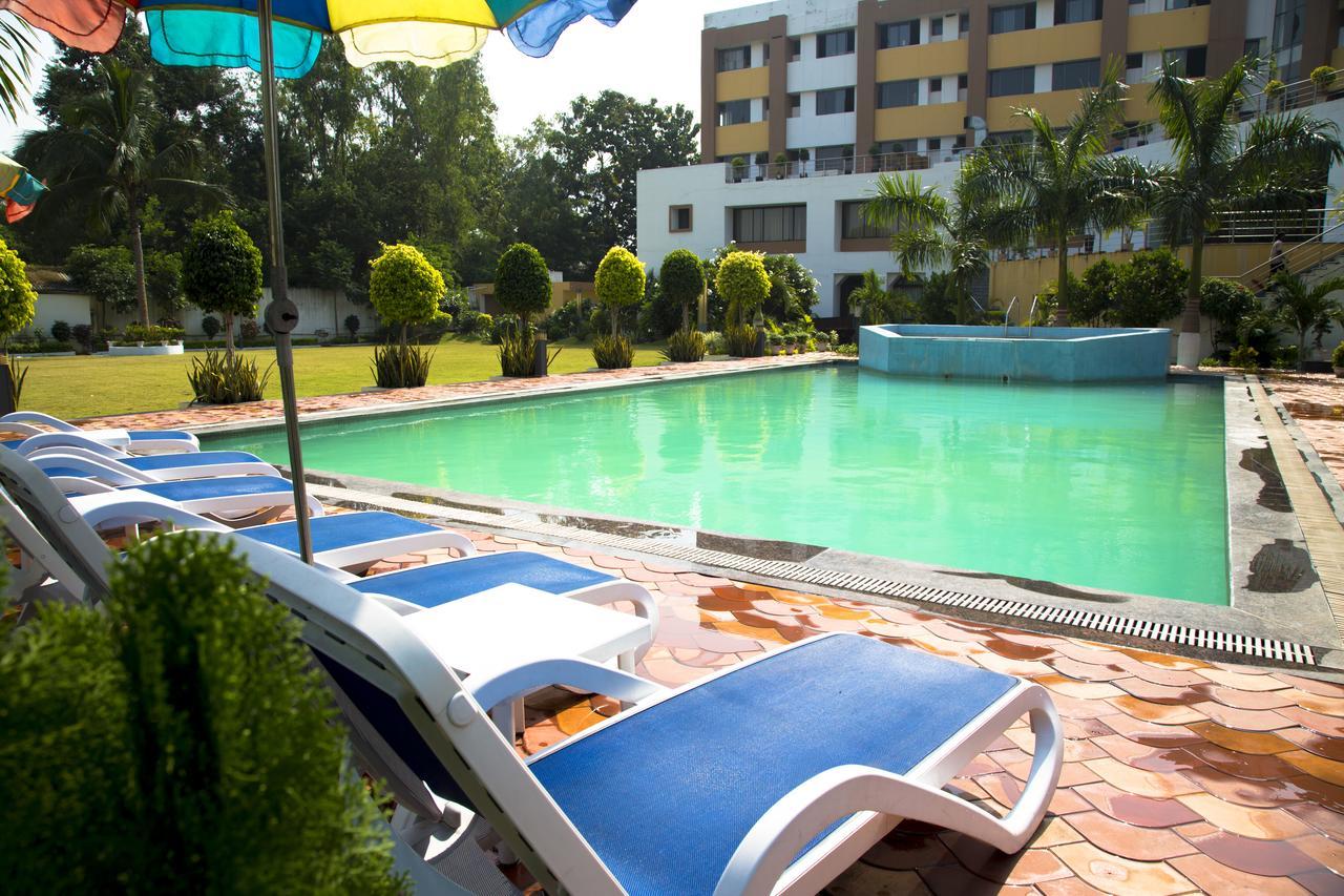 Hotel Kamlesh Continental Angul Exterior foto